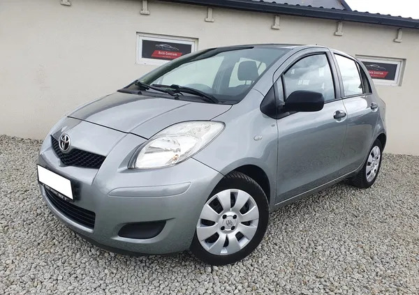 wielkopolskie Toyota Yaris cena 24700 przebieg: 90000, rok produkcji 2009 z Wasilków